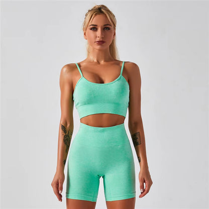 Quick-Dry Training Set — Women'S Tee + High-Waist Capri · REF BP-CMP-002