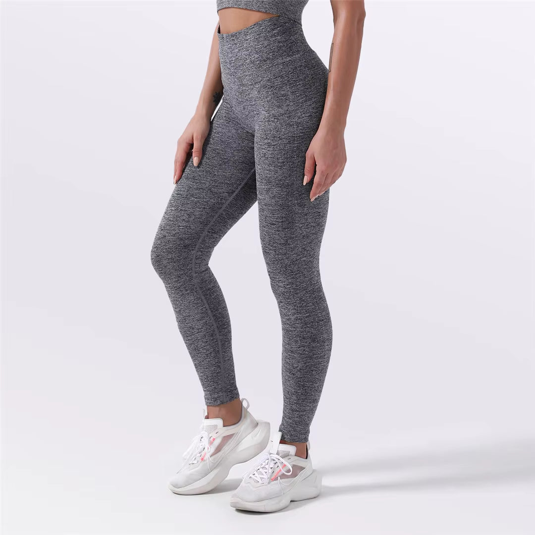 Quick-Dry Training Set — Women'S Tee + High-Waist Capri · REF BP-CMP-002